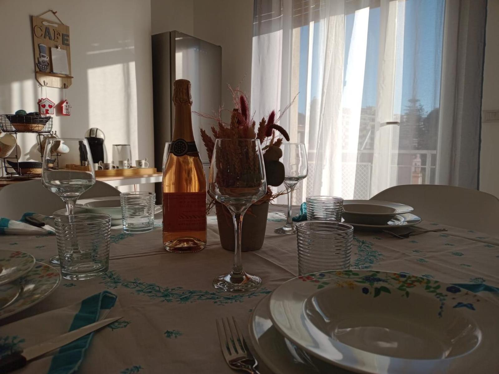 Alex'S House Apartment Sanremo Bagian luar foto